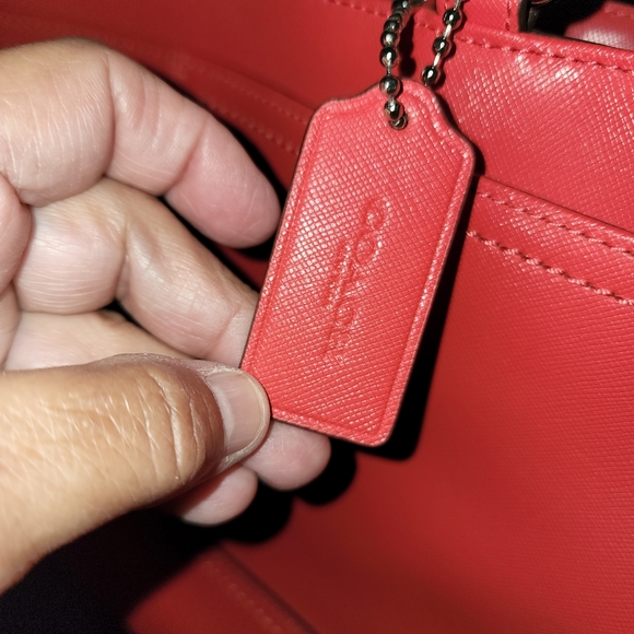 COACH EUC PARK SAFFIANO CARRYALL 36899 SATCHEL - Picture 2 of 10